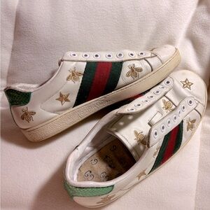 Unisex Gucci sneakers used size 41 Women’s 11 and Men’s US 8